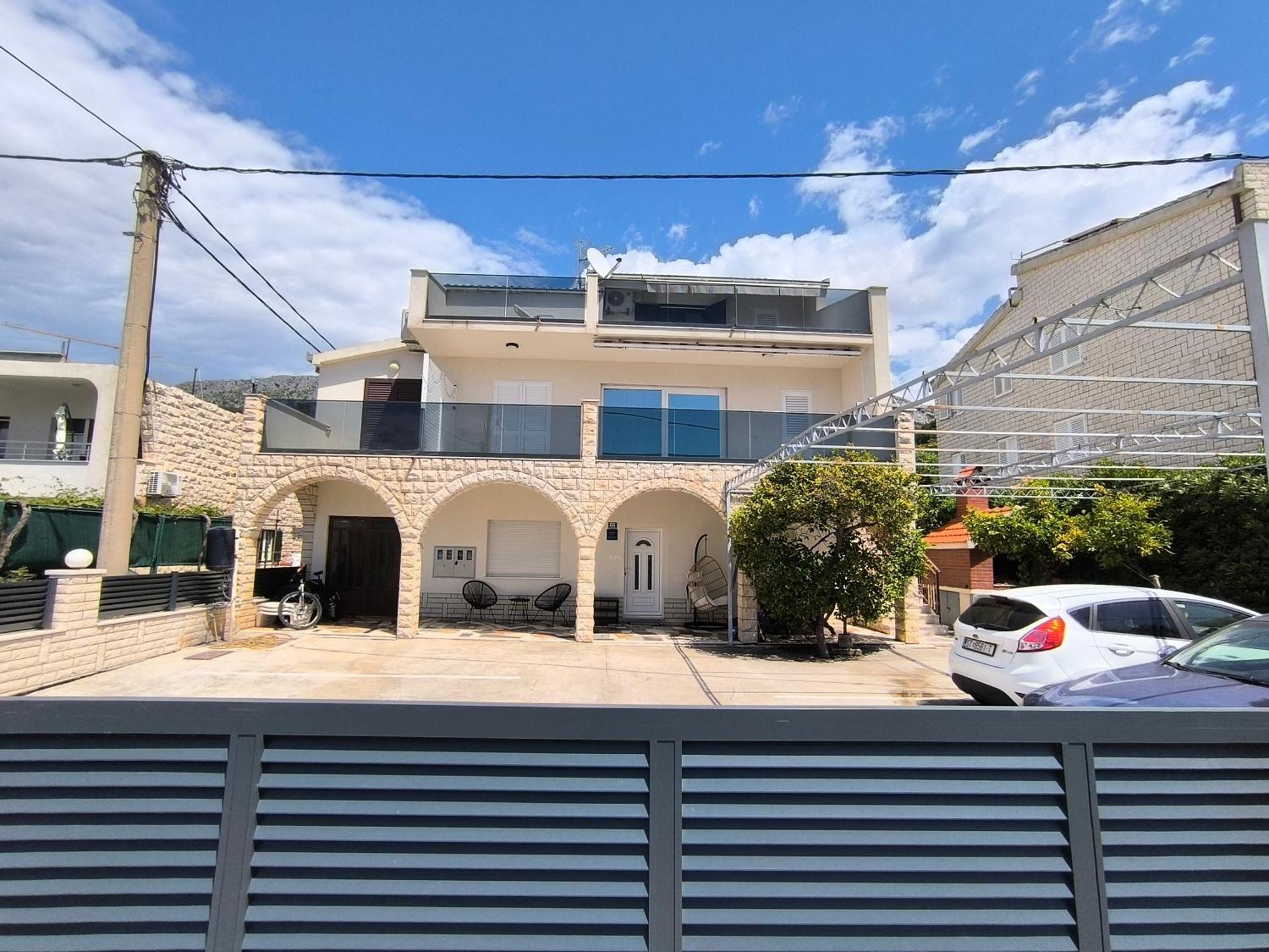 Apartments Villa Tanja Podstrana Luaran gambar